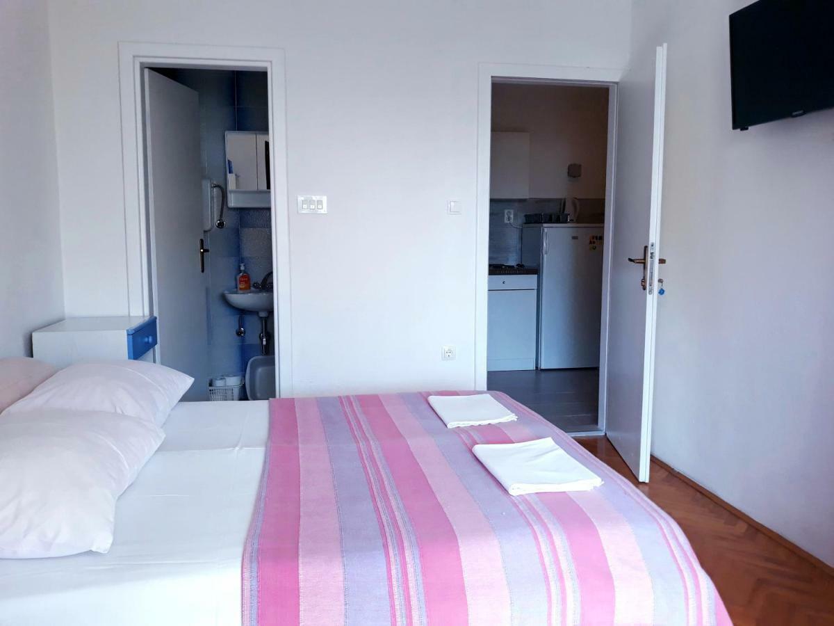 Apartmani I Soba Andrijasevic 马卡尔斯卡 外观 照片